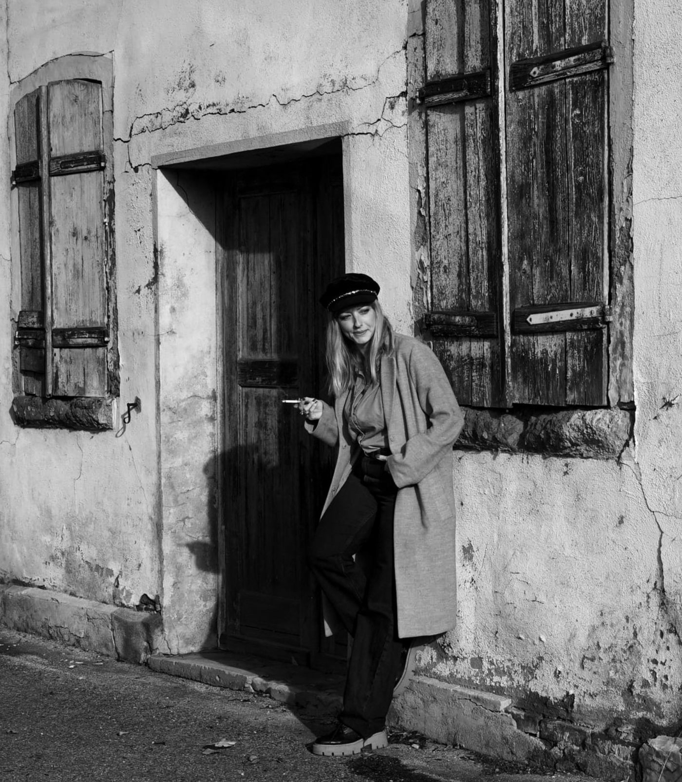 Cigarette Daydreams - von Marina Becker