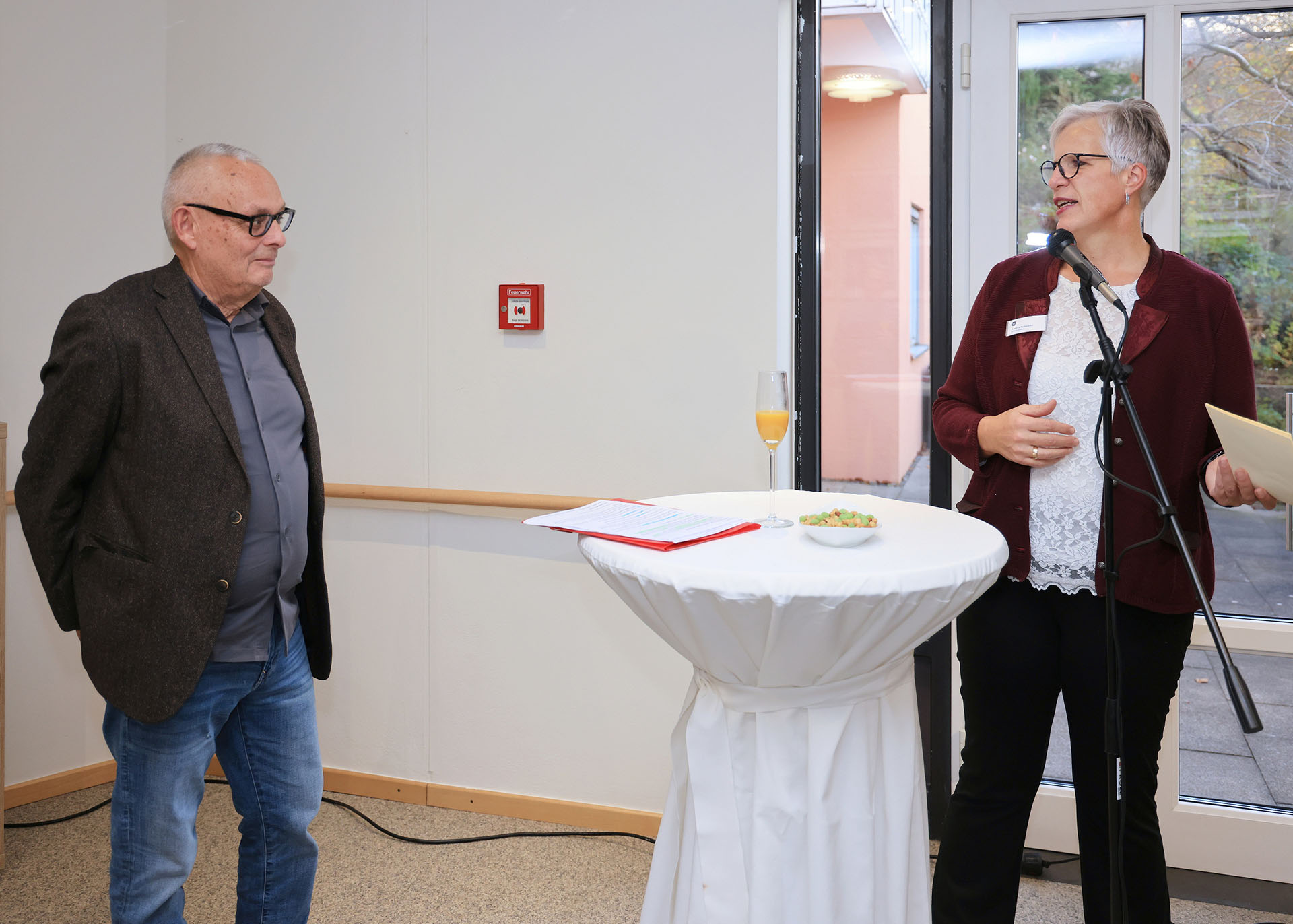 Laudator Herbert Ramsenthaler und Stiftsdirektorin Andrea Schneider - Foto: Reinhardt Schmidt