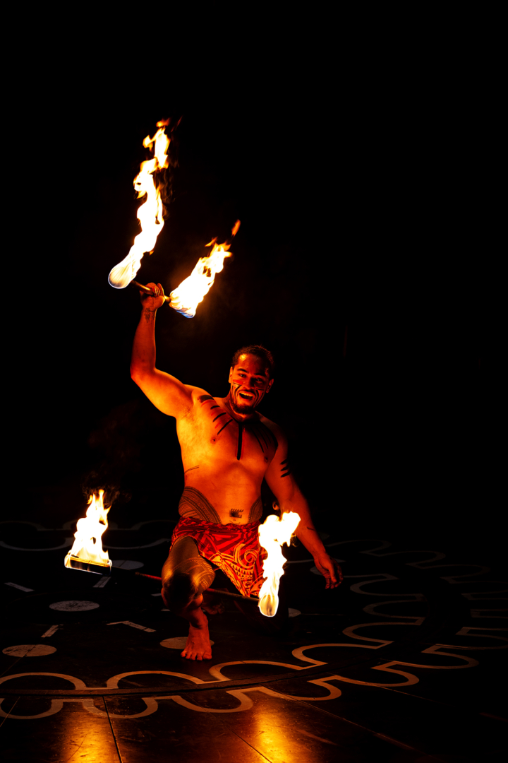 Samoa-Feuertanz - von Johannes Heumann