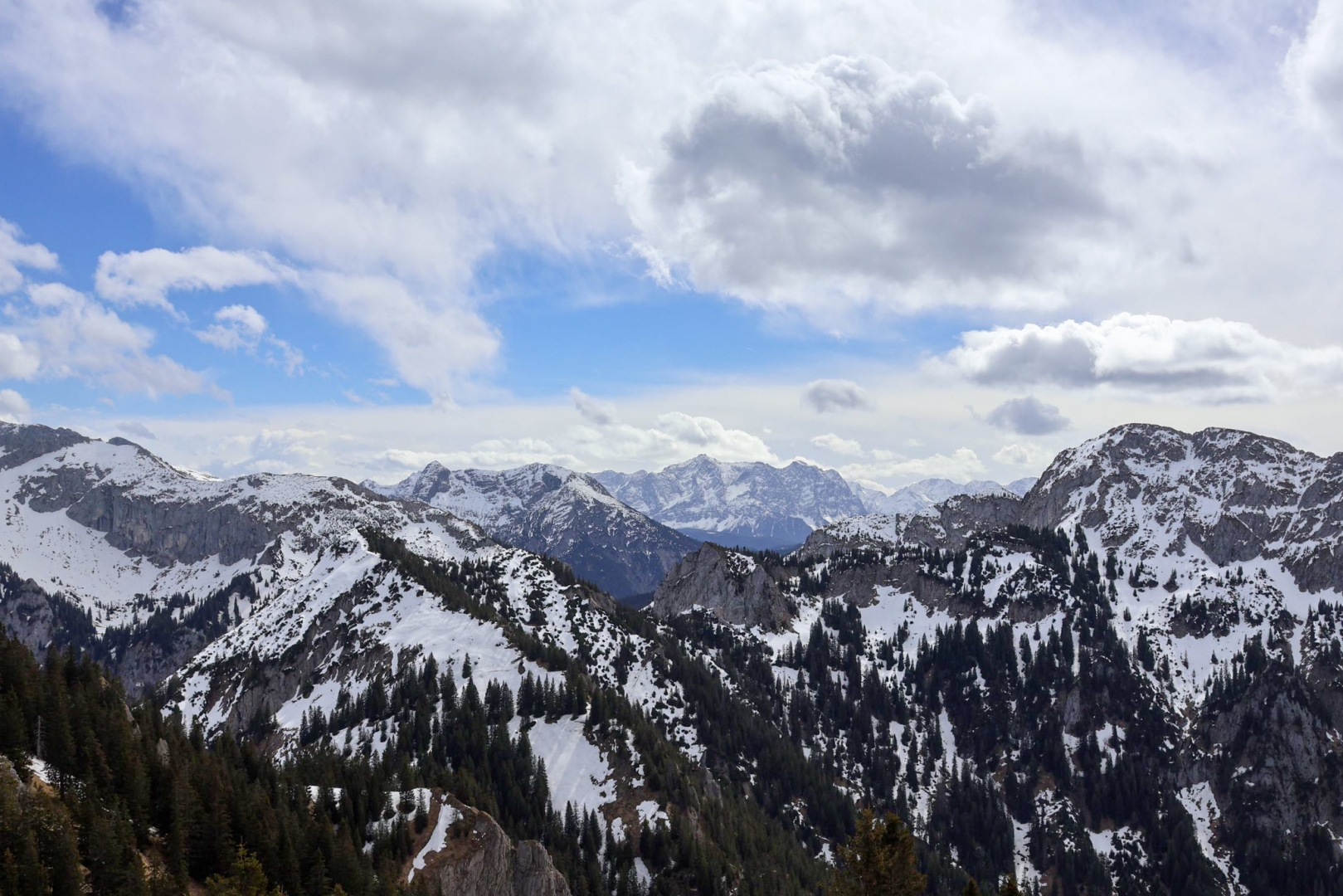 Schneebedeckte Berge - Foto: Andrea Seiß