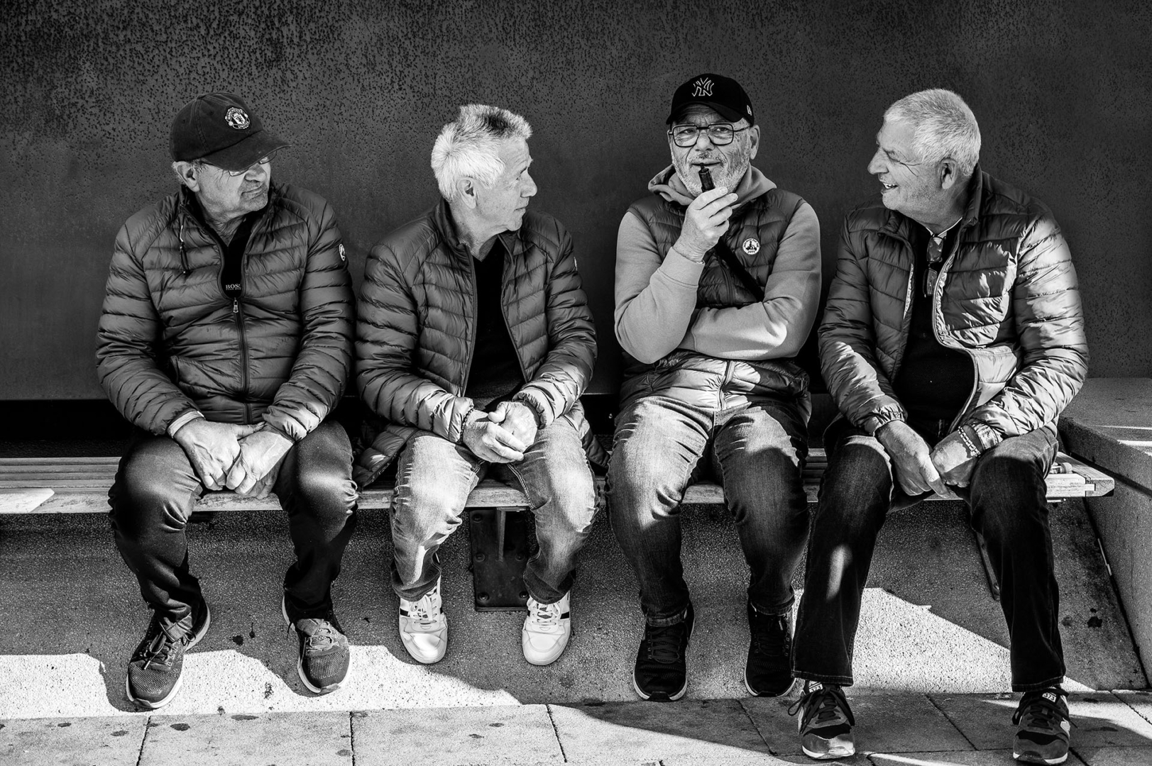 Four on a Bench - Foto: Sieglinde Hankele